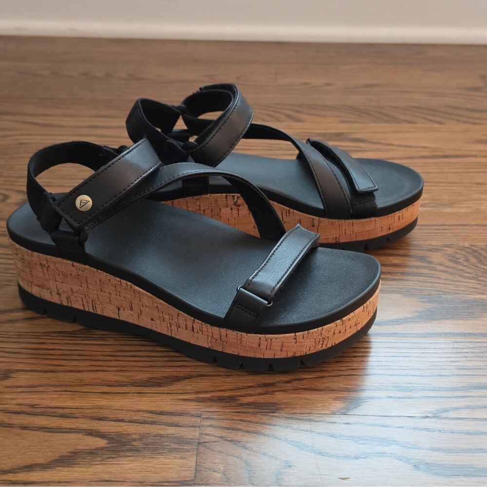 Reef Women’s Vista Higher Luna Vegan Leather Platform Wedge Sandals Black 9